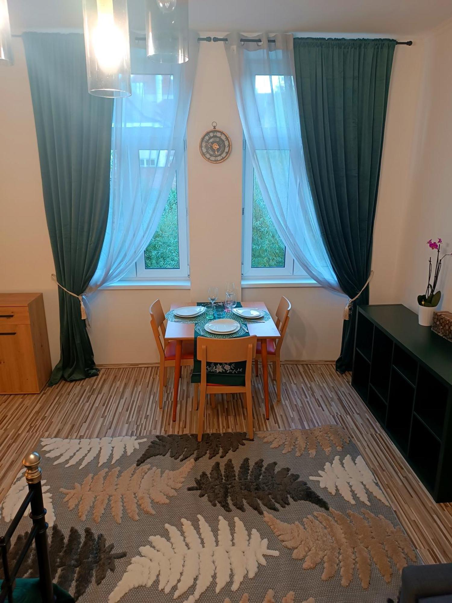 Family Apartments Center Of Muerzzuschlag Luaran gambar